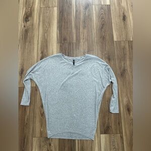 Savvi womens ribbed top size small